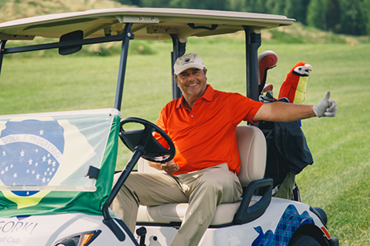 Klaus Kaiser with his Papagaio