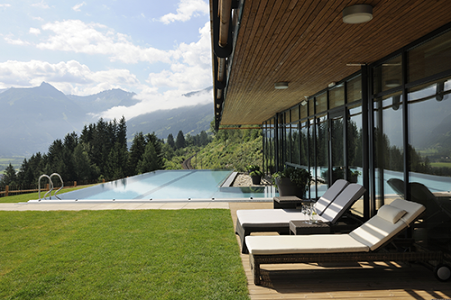 DAS.GOLDBERG InfinityPool Sommer4