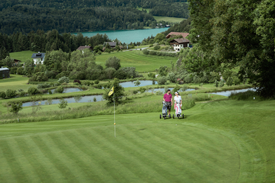 WAL 160615 ALM LR 0135 Golfplatz mit See2