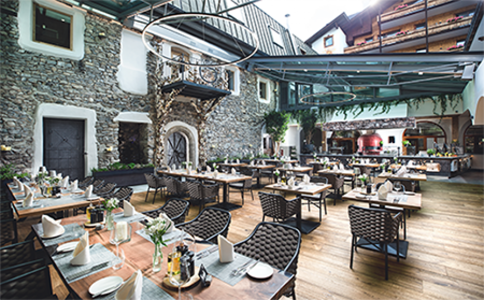 6FT 8858stephanelsler2021