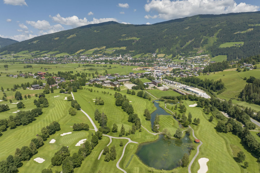 Golfers Weitblick vom Abschlag2