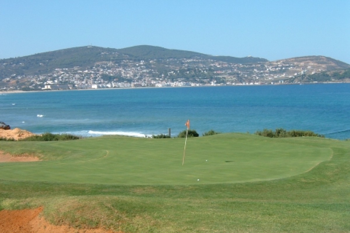 Tabarka Golf mit Blick auf die Stadt