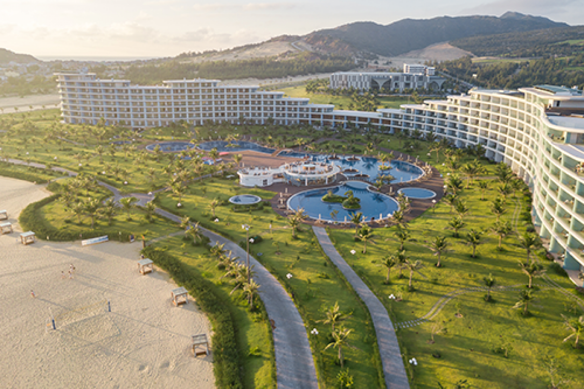 flc luxury hotel quy nhon overview 38521604506 o