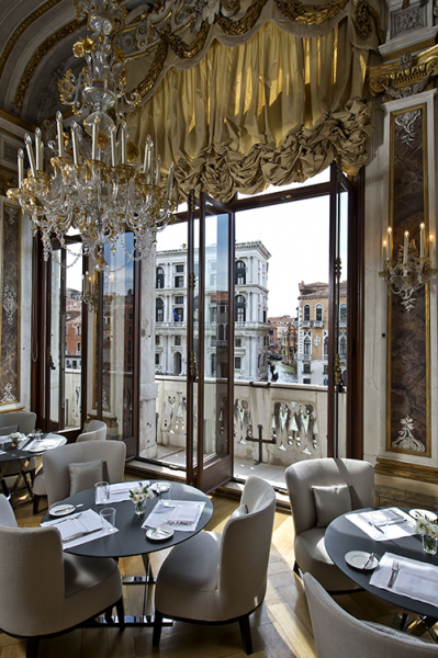 Aman Venice Piano Nobile Dining Room 03