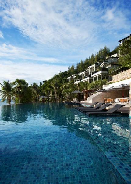 VerticalAzurePool 01