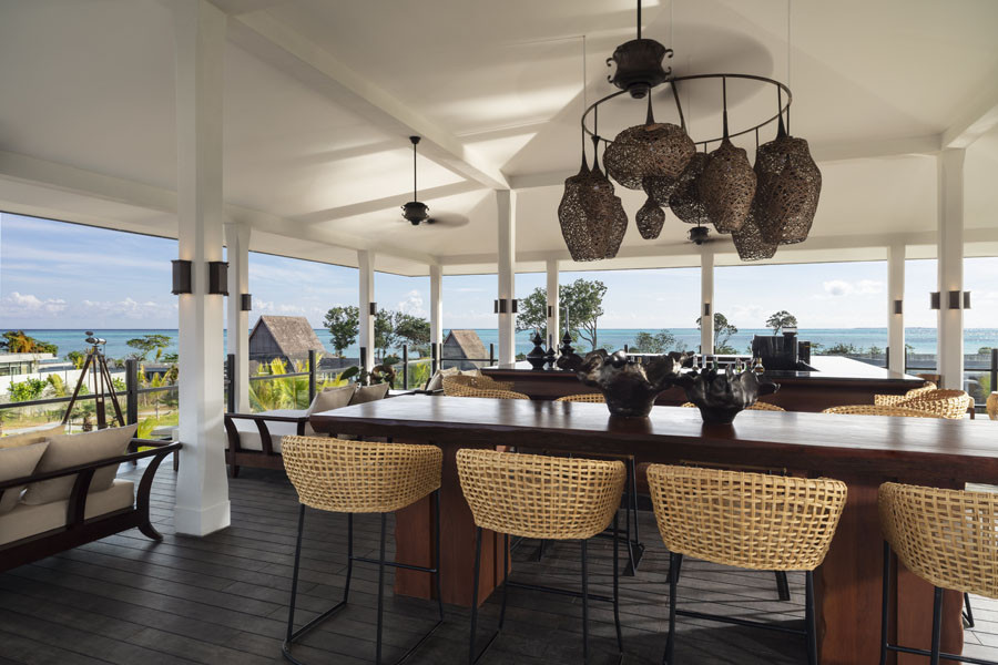 Bar Observatory © Anantara Hotels, Resorts & Spas