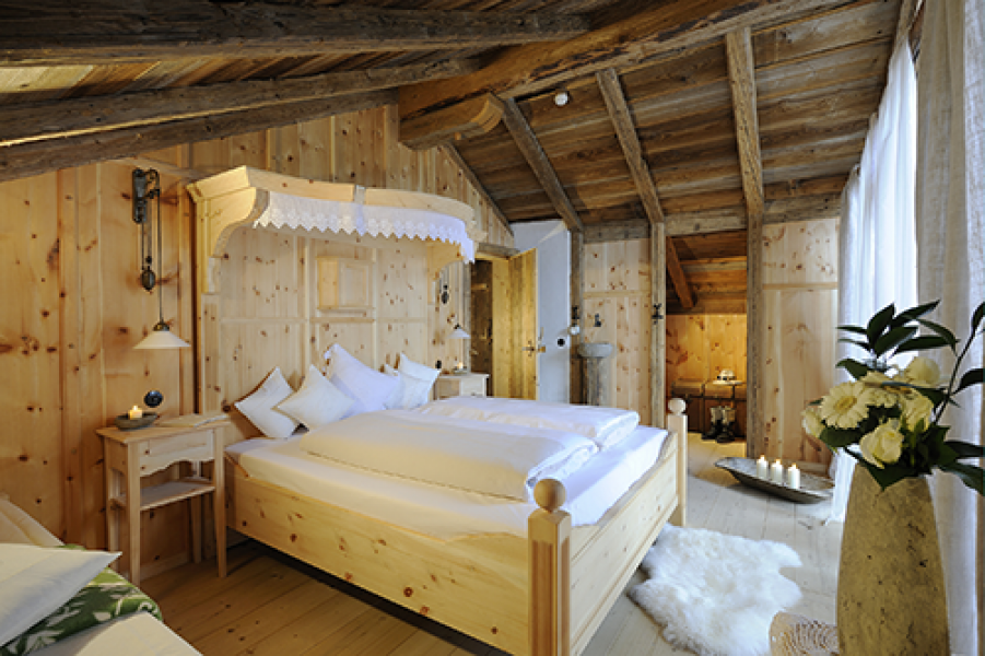 Priesteregg Schlafzimmer1