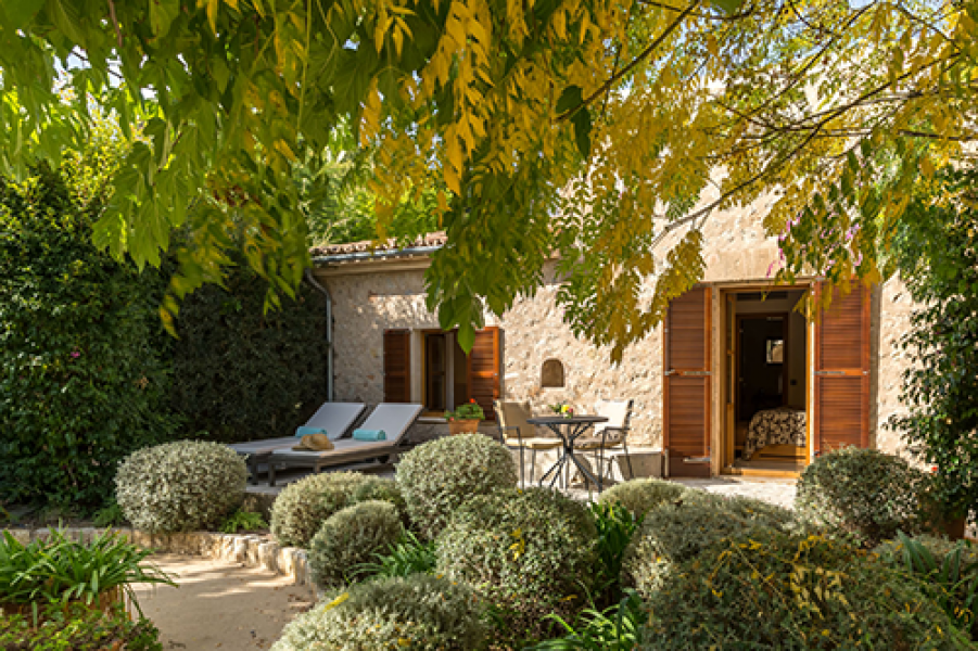 Demi Suite Castell Son Claret 1