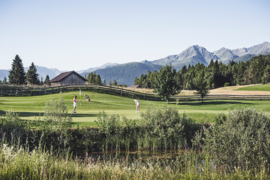 Golf Partie mit Panorama Seefeld Reith