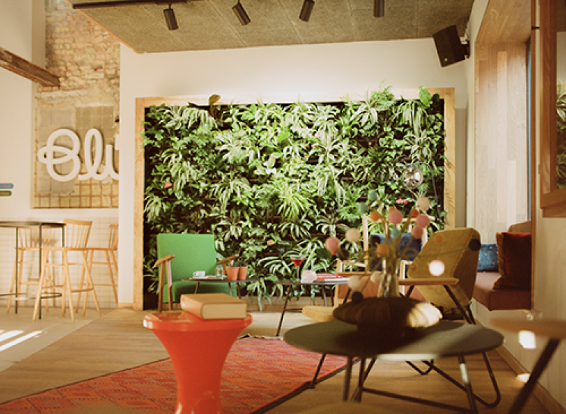 LisaEdi Lobby Film4059 13