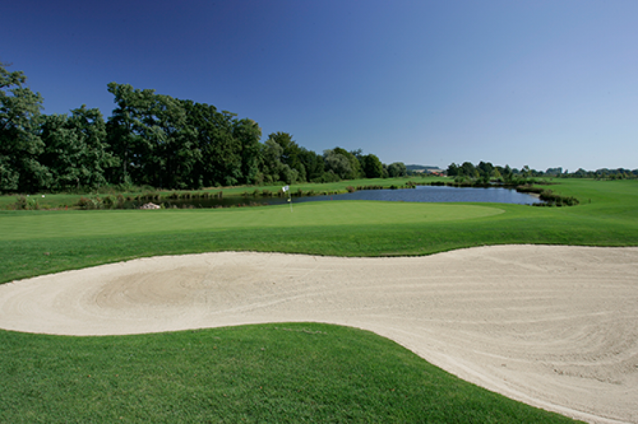 Porsche Golf Course 1